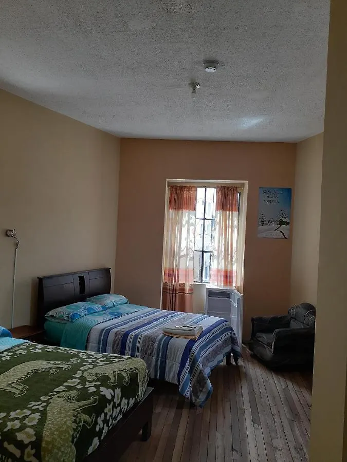 Hostal Mediodia Quito Hostel