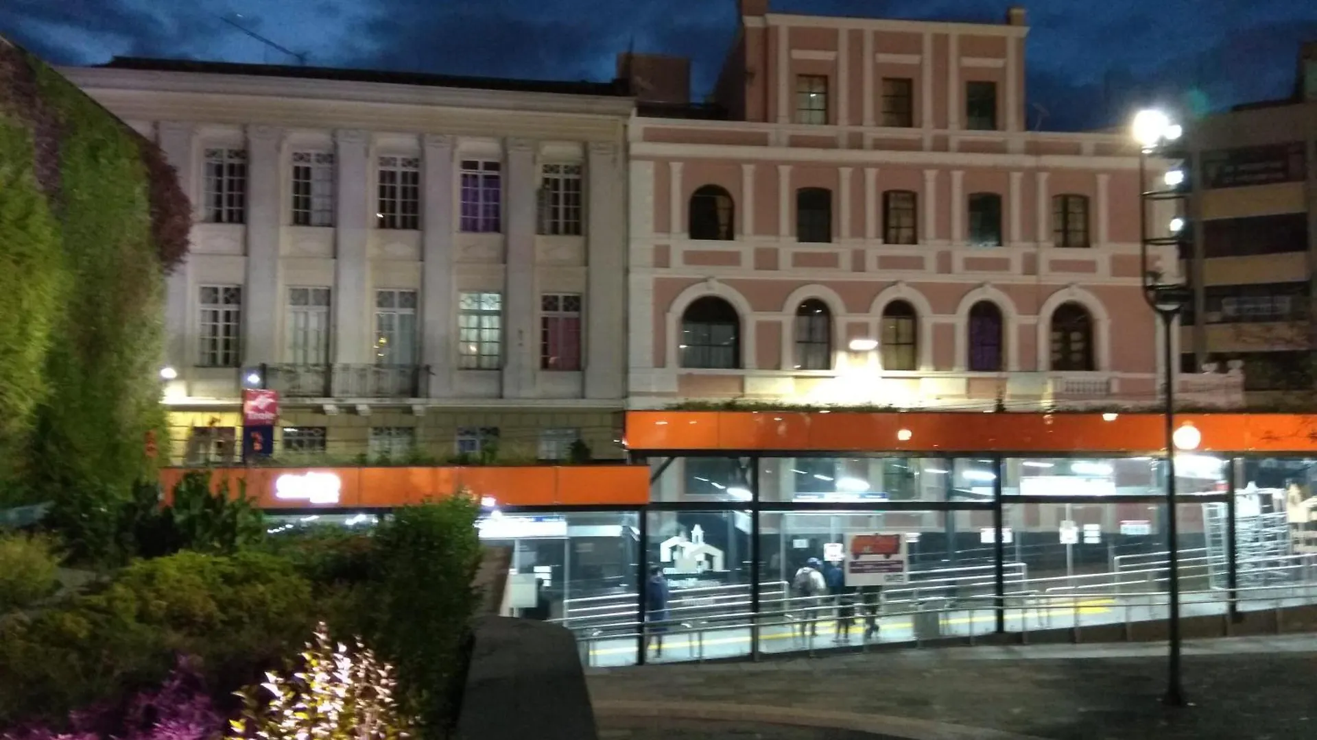 Hostel Hostal Mediodia Quito