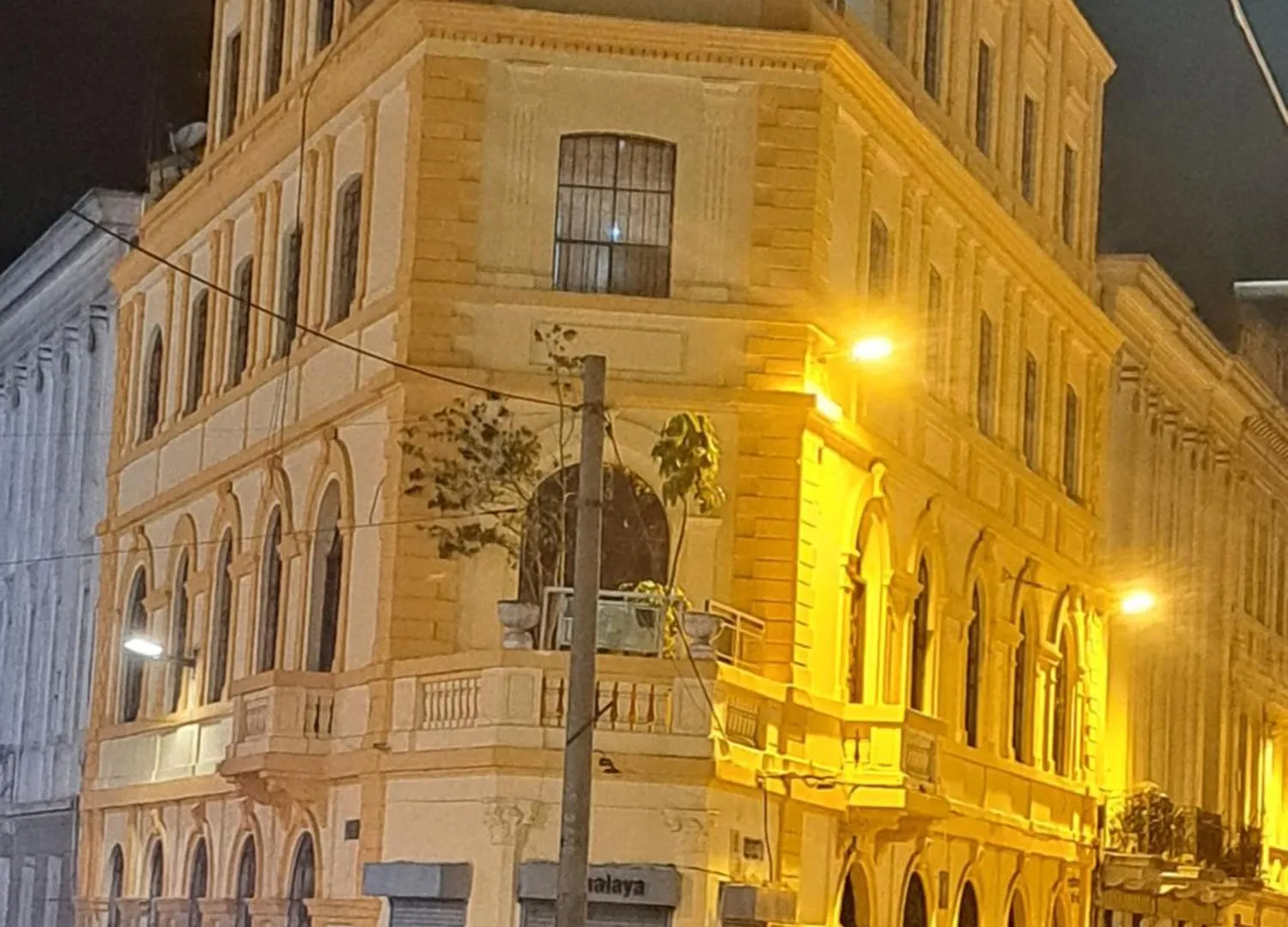 Hostal Mediodia Quito Ecuador