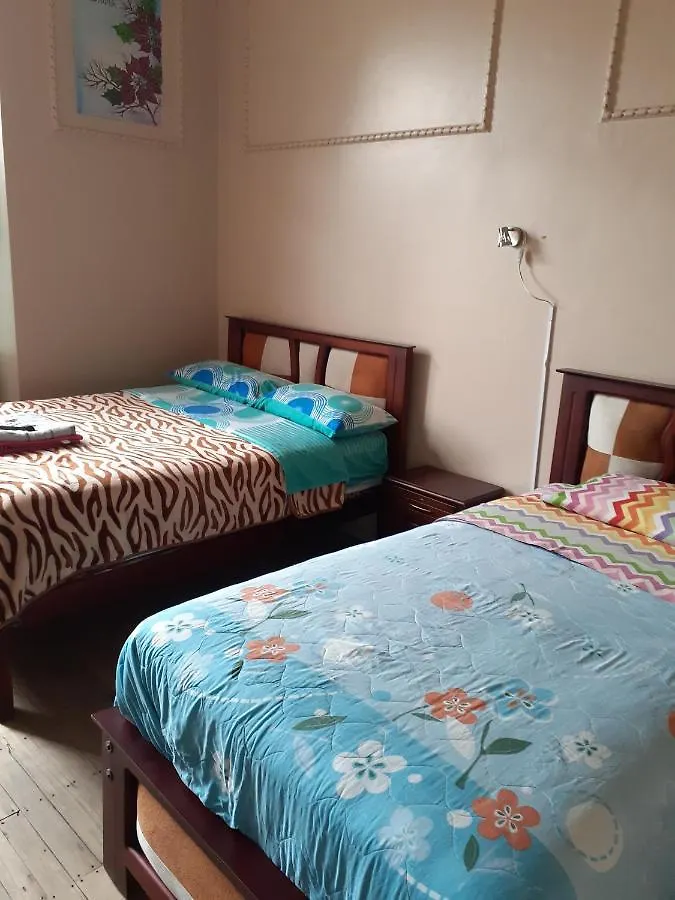 Hostal Mediodia Quito Hostel