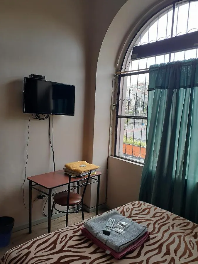 Hostel Hostal Mediodia Quito Ecuador