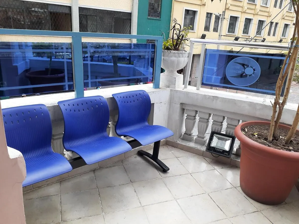 Hostal Mediodia Quito Hostel