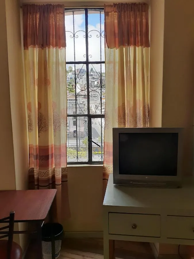 Hostal Mediodia Quito